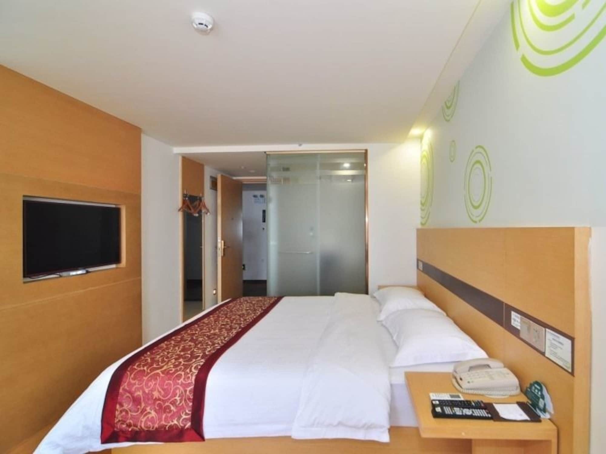 Greentree Inn Zhejiang Ningbo South Railway Station Express Hotel Exterior photo